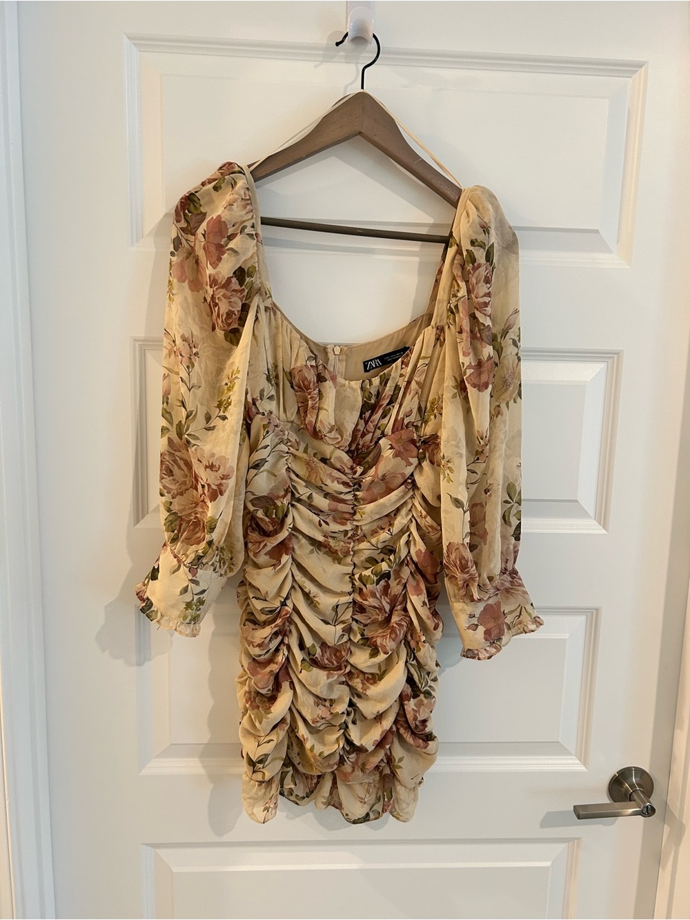 Zara Zimmerman Floral Ruched Dress Tan Pink Size L - Picture 2 of 14